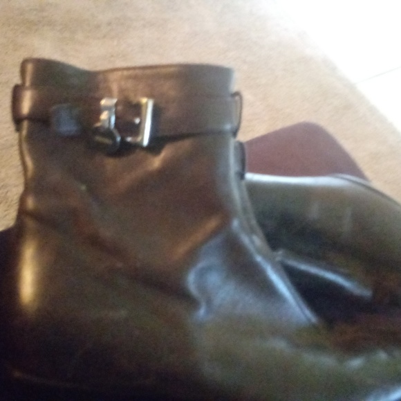 Prada boots - Picture 2 of 2